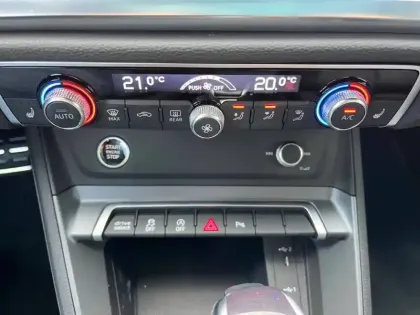 Photo 58 Audi Q3  35 TFSI 150 ch S tronic 7