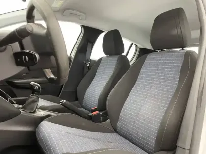 Photo 42 Peugeot 208  PureTech 75 S&S BVM5