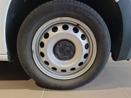 Photo 18 Peugeot Partner  FOURGON M 650 KG BLUEHDI 100 S&S BVM6