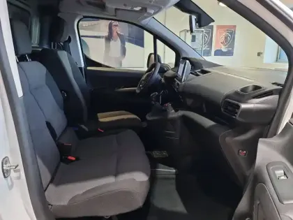 Photo 32 Peugeot Partner  FOURGON M 650 KG BLUEHDI 100 S&S BVM6