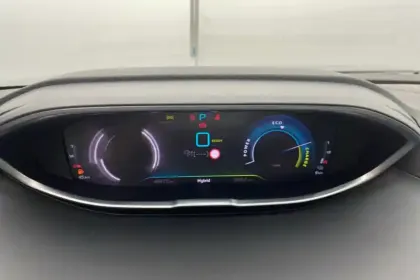 Photo 47 Peugeot 3008  Hybrid4 300 e-EAT8