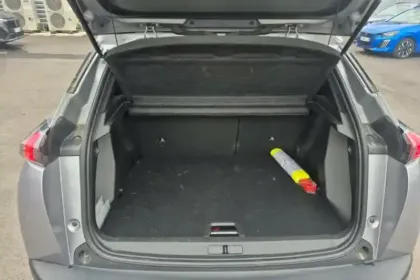 Photo 8 Peugeot 2008  Electrique 136 ch