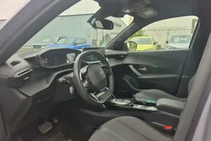 Photo 9 Peugeot 2008  Electrique 136 ch