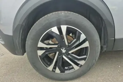 Photo 14 Peugeot 2008  Electrique 136 ch