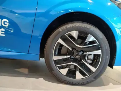 Photo 30 Peugeot 208  Electrique 50 kWh 136ch