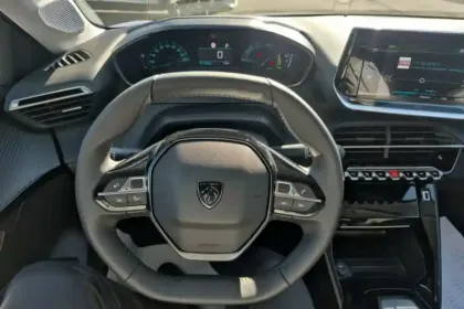 Photo 24 Peugeot 208  Electrique 50 kWh 136ch