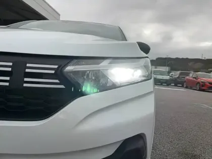 Photo 22 Dacia Sandero  SCe 65