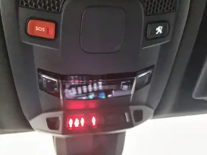 Photo 25 Peugeot 508  SW Hybrid 225 e-EAT8