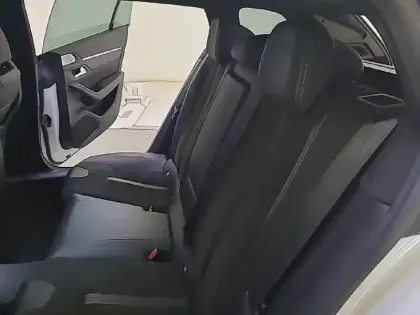 Photo 46 Peugeot 508  SW Hybrid 225 e-EAT8