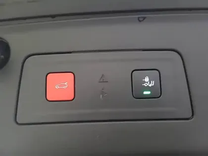 Photo 67 Peugeot 508  SW Hybrid 225 e-EAT8