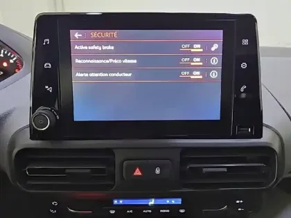 Photo 21 Peugeot Rifter  Standard BlueHDi 100 BVM5