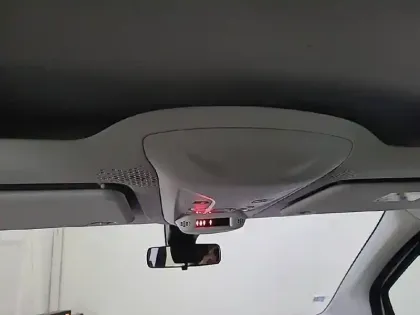 Photo 31 Peugeot Rifter  Standard BlueHDi 100 BVM5