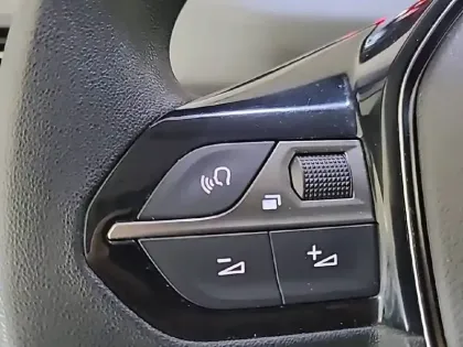 Photo 28 Peugeot Rifter  Standard BlueHDi 100 BVM5