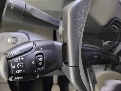 Photo 27 Peugeot Rifter  Standard BlueHDi 100 BVM5