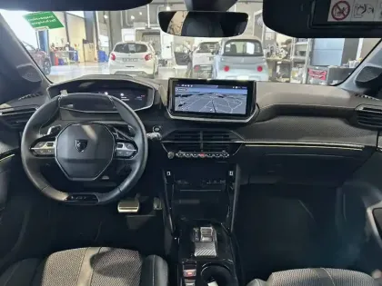 Photo 31 Peugeot 208  Hybrid 145 e-DCS6