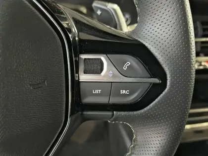 Photo 20 Peugeot 208  Hybrid 145 e-DCS6