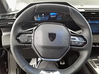 Photo 8 Peugeot 308  Electrique 54 kWh 156ch