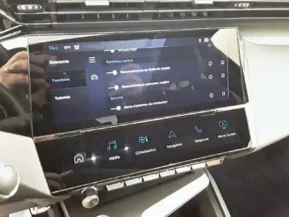 Photo 22 Peugeot 308  Electrique 54 kWh 156ch