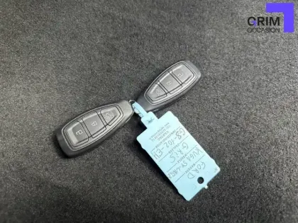 Photo 58 Ford Kuga  2.5 Duratec 190 ch FlexiFuel FHEV E85 Powershift