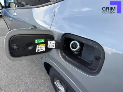 Photo 83 Ford Kuga  2.5 Duratec 190 ch FlexiFuel FHEV E85 Powershift
