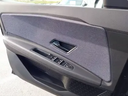 Photo 10 Renault 5 Renault  E-Tech Electrique 120 ch autonomie urbaine