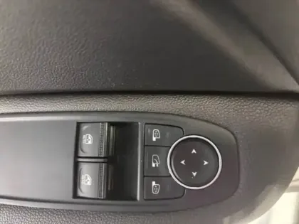 Photo 35 Renault Clio  Blue dCi 100 - 21N