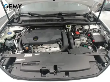 Photo 14 Peugeot 508  SW Hybrid 225 e-EAT8