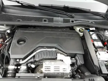 Photo 66 Peugeot 208  Hybrid 145 e-DCS6