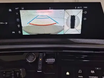 Photo 52 Peugeot 5008  Hybrid 136 e-DCS6