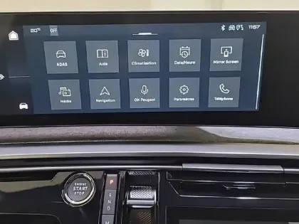 Photo 56 Peugeot 5008  Hybrid 136 e-DCS6