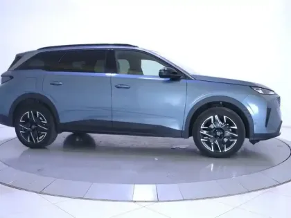 Photo 3 Peugeot 5008  Hybrid 136 e-DCS6