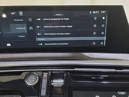 Photo 55 Peugeot 5008  Hybrid 136 e-DCS6