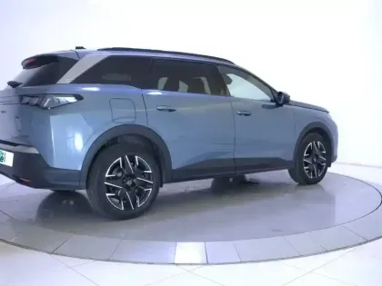 Photo 4 Peugeot 5008  Hybrid 136 e-DCS6