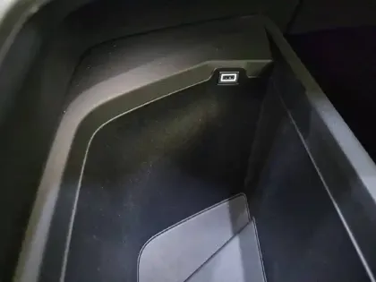 Photo 26 Peugeot 5008  Hybrid 136 e-DCS6