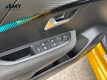 Photo 12 Peugeot 208  Electrique 50 kWh 136ch