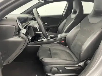 Photo 14 Mercedes Classe A  220 d 8G-DCT