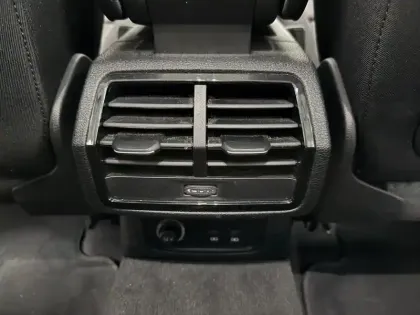 Photo 21 Audi Q3  35 TFSI 150 ch S tronic 7