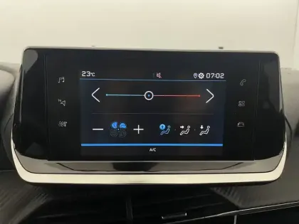 Photo 19 Peugeot 208  PureTech 100 S&S BVM6