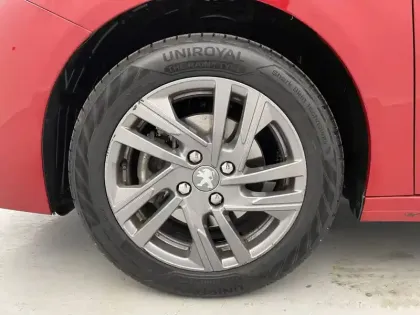 Photo 16 Peugeot 208  PureTech 100 S&S BVM6