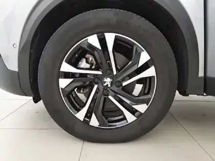 Photo 41 Peugeot 2008  Electrique 136 ch