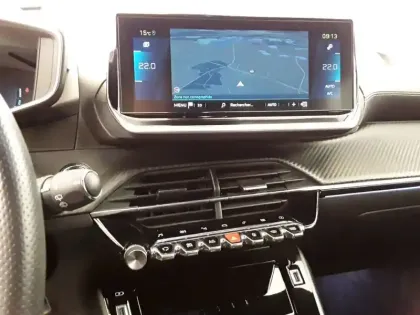 Photo 43 Peugeot 2008  Electrique 136 ch