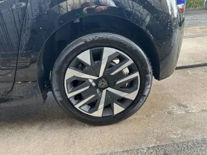 Photo 12 Peugeot 208  Hybrid 110 e-DCS6