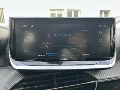 Photo 19 Peugeot 208  Hybrid 110 e-DCS6