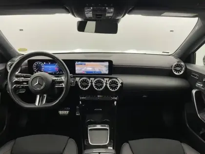 Photo 26 Mercedes Classe A  200 d 8G-DCT