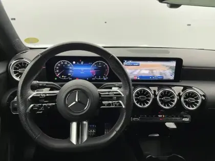 Photo 21 Mercedes Classe A  200 d 8G-DCT