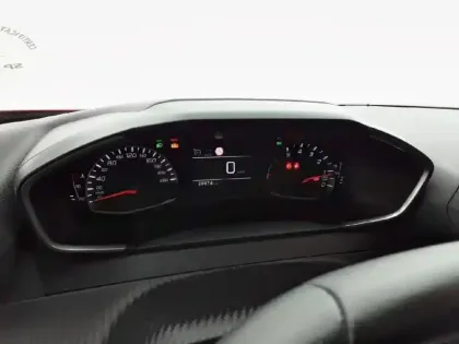 Photo 9 Peugeot 2008  PureTech 100 S&S BVM6