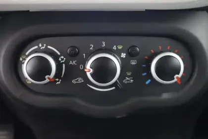 Photo 20 Renault Twingo  III SCe 65 - 21