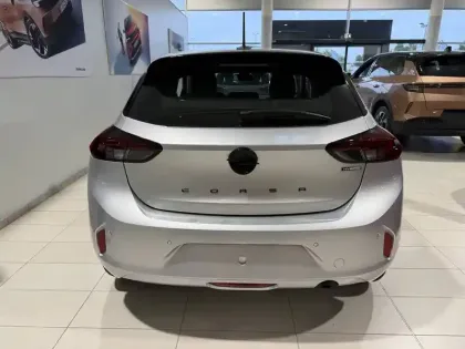 Photo 7 Opel Corsa  1.2 Turbo Hybrid 100 ch e-DCT6