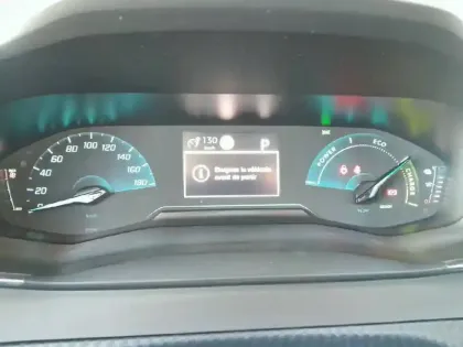 Photo 12 Peugeot 208  Electrique 50 kWh 136ch