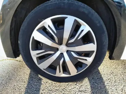 Photo 10 Peugeot 208  Electrique 50 kWh 136ch